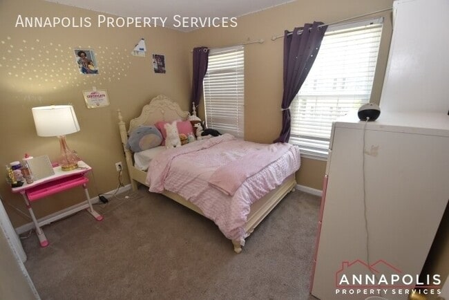 Building Photo - 2711 Summers Ridge Dr