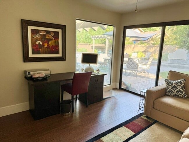 Building Photo - Gorgeous 3-Bedroom House in Gold River wit...