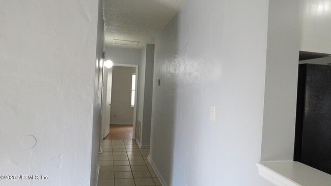 Building Photo - 5347 Baycrest Rd