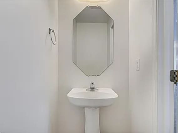 Building Photo - 2819 Green Crest Ct