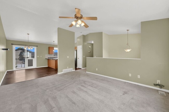 Building Photo - Beautifully Updated 4-Bedroom Home in Syracuse!