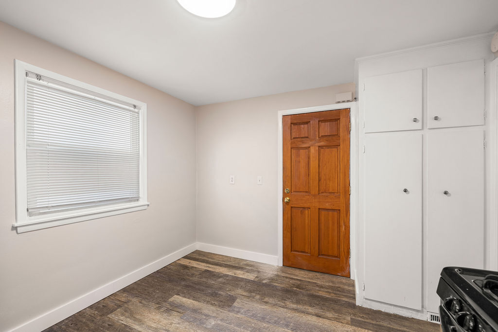 Building Photo - 612 Starin Ave