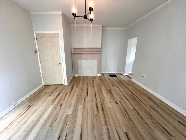 Building Photo - 3 Bedroom 1.5 Bath - Updated Home for Rent