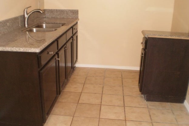 Building Photo - 7823 S Normandie Ave