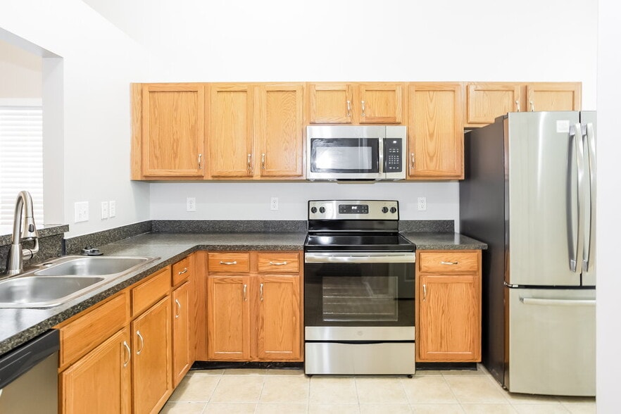 Building Photo - 1326 Galesburg St