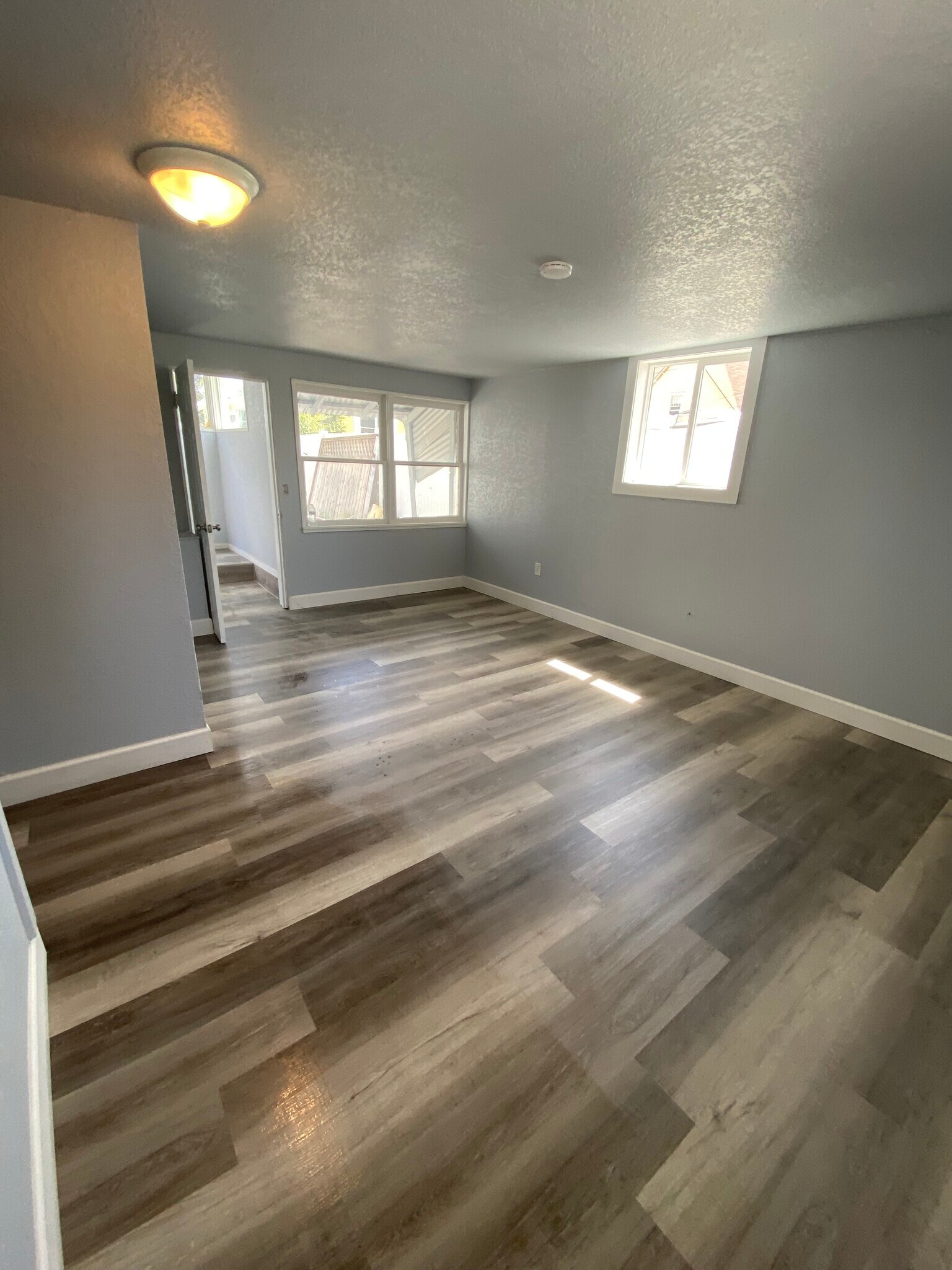 Building Photo - 612 Idaho St