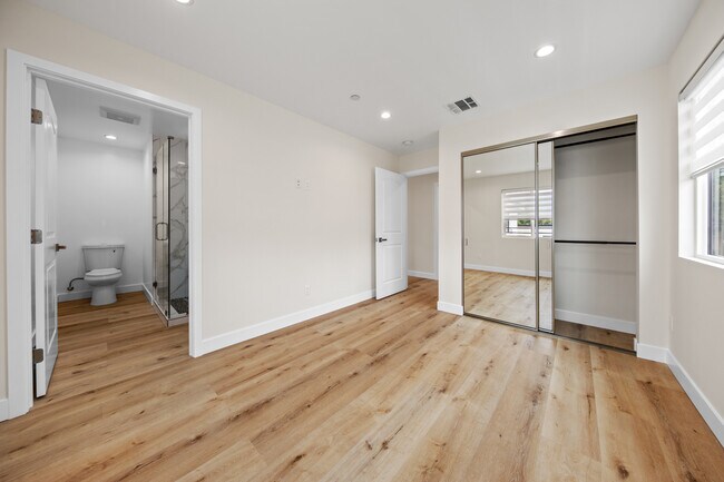 Building Photo - 7640 Wyngate St