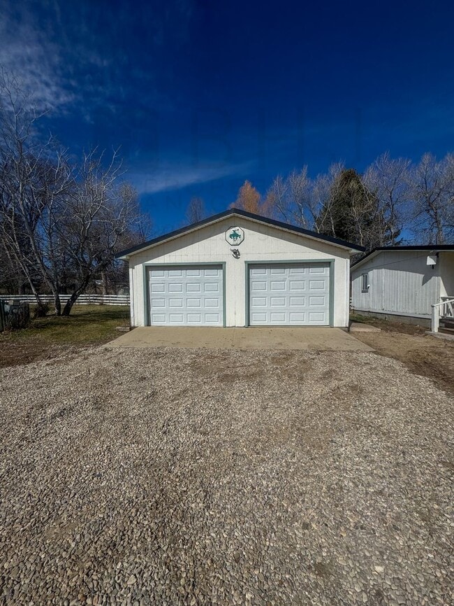 Building Photo - 4 BEDROOM / 2 BATH HOME IN SCSD1!