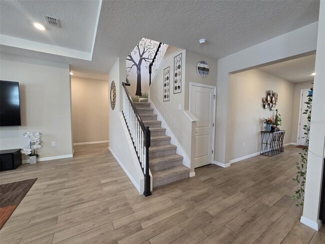 Building Photo - 10912 Honor Rd