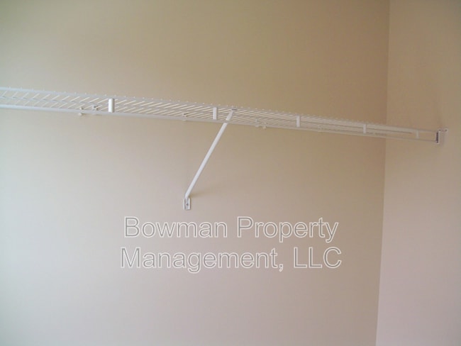 Building Photo - 236 Sidney Lanier Ave