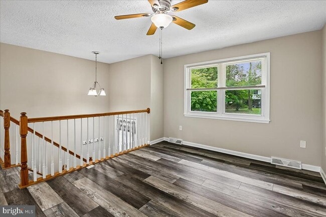 Building Photo - 7660 Turnbrook Dr