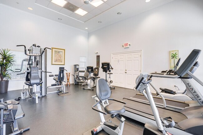 Building Photo - 15430 Bellamar Cir