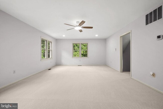 Building Photo - 6056 Morgan Ct