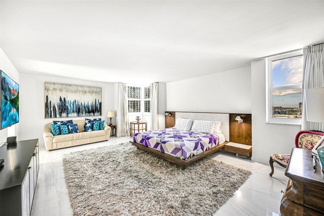 Building Photo - 1880 S Ocean Dr