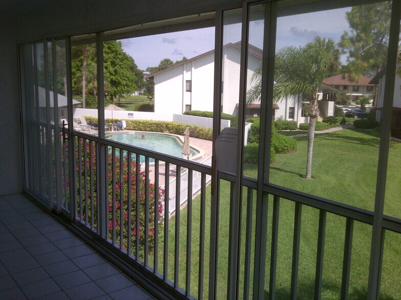 Building Photo - 1300 Misty Pines Cir