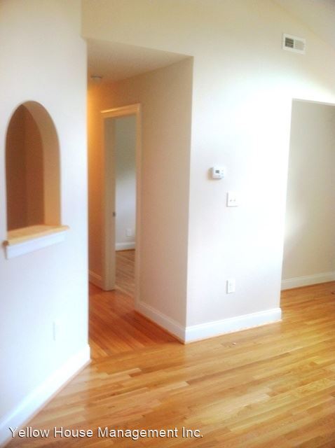 Building Photo - 118 Bim St