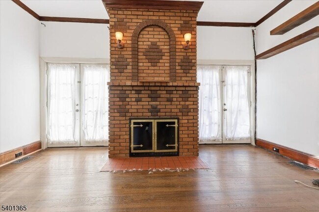 Building Photo - 274 Crawford Terrace