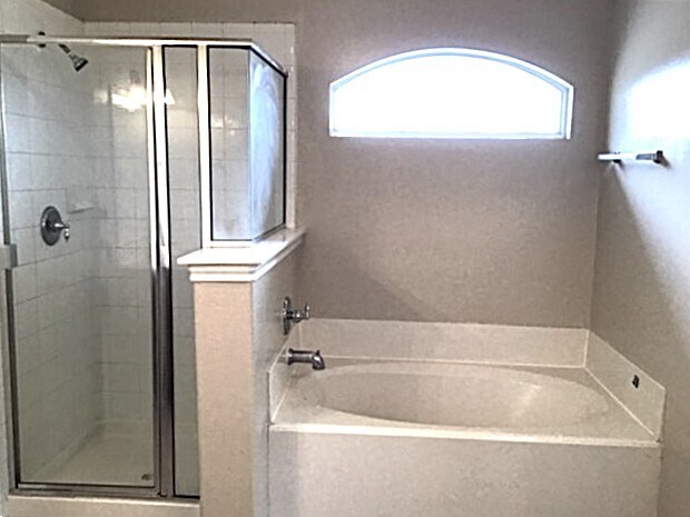 Building Photo - 9435 Spring Miller Dr