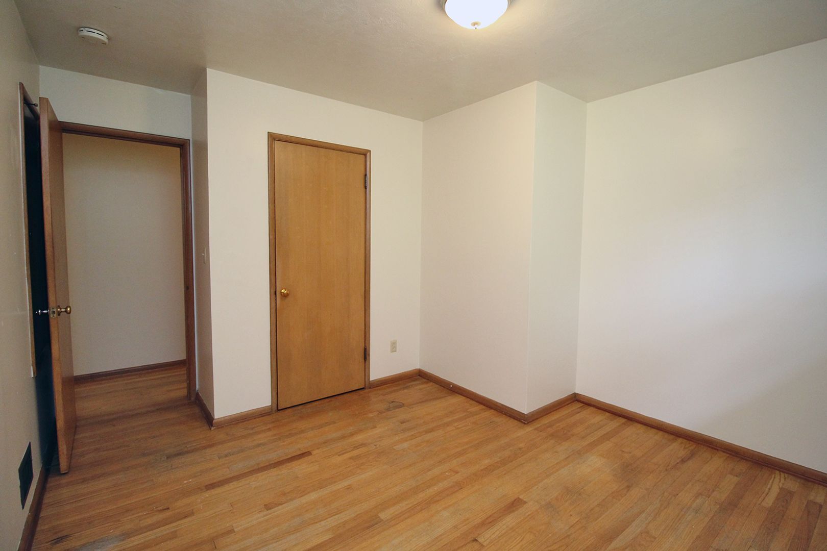 Building Photo - 11-17 NE 56th