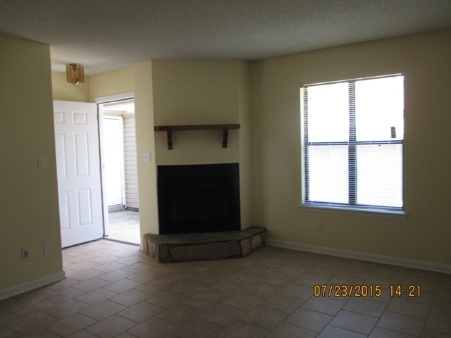 Building Photo - 6326 W Fairfield Dr
