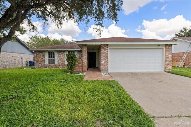 Primary Photo - 18 Martin Ave