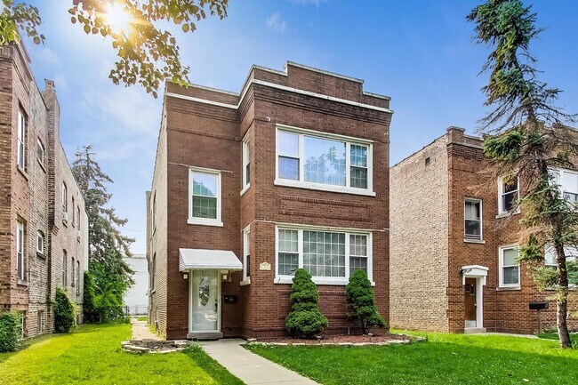 1316 Wisconsin Ave - 1316 Wisconsin Ave Berwyn IL 60402 | Apartment Finder