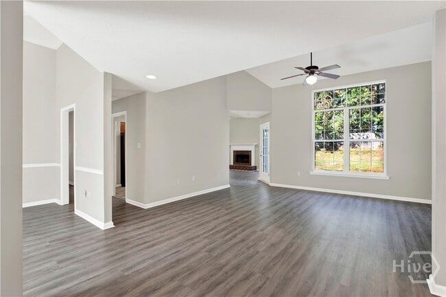 Building Photo - 387 Shady Hill Cir