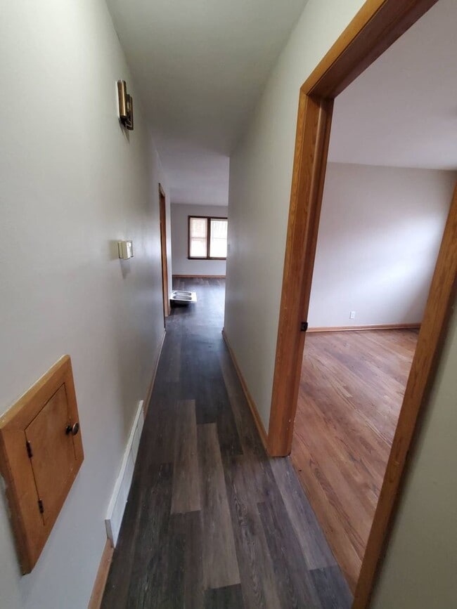 Building Photo - 4052 N 85th St