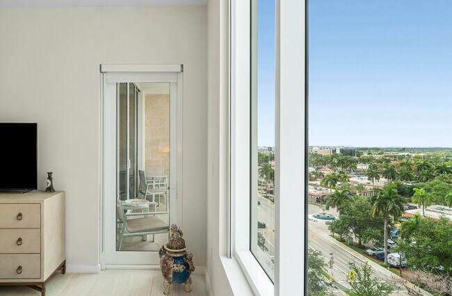Building Photo - 200 SE Mizner Blvd