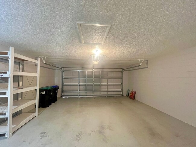 Building Photo - Orlando - 2 Bedroom, 2 Bathroom Single Family Room