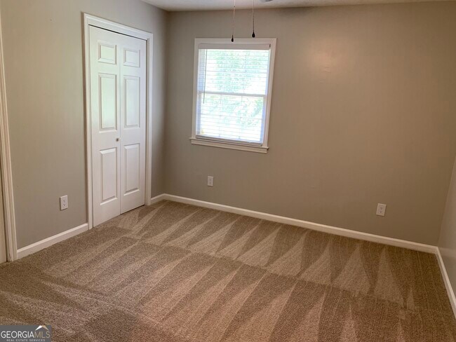 Building Photo - 5234 Wexford Ln