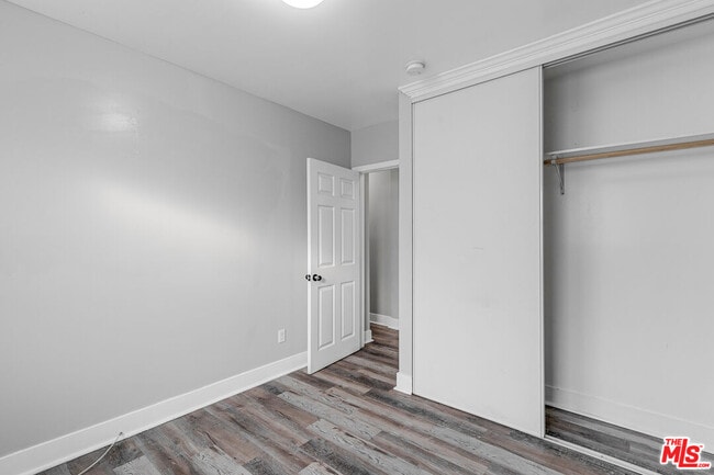 Building Photo - 641 W 43rd St