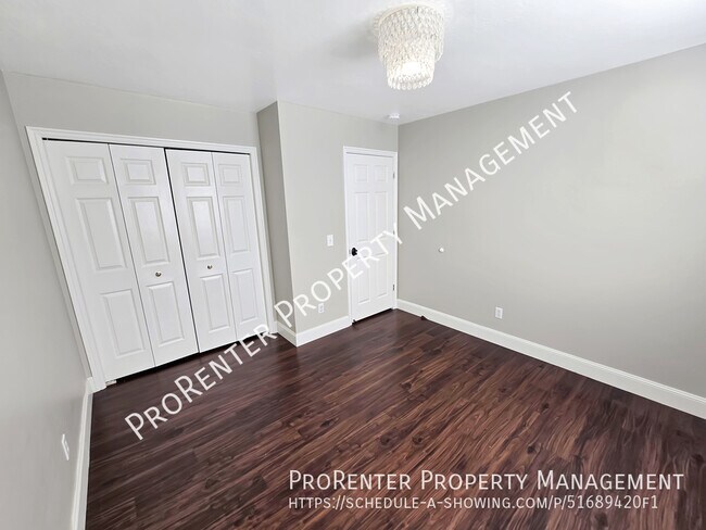 Building Photo - 2208 Kays Creek Dr