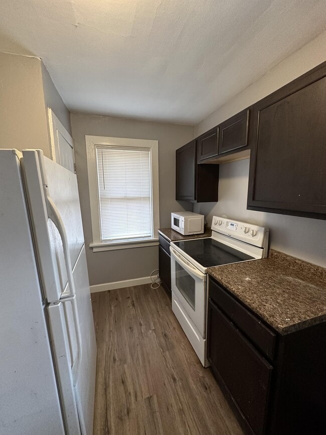 Building Photo - 8303 Braddock Dr