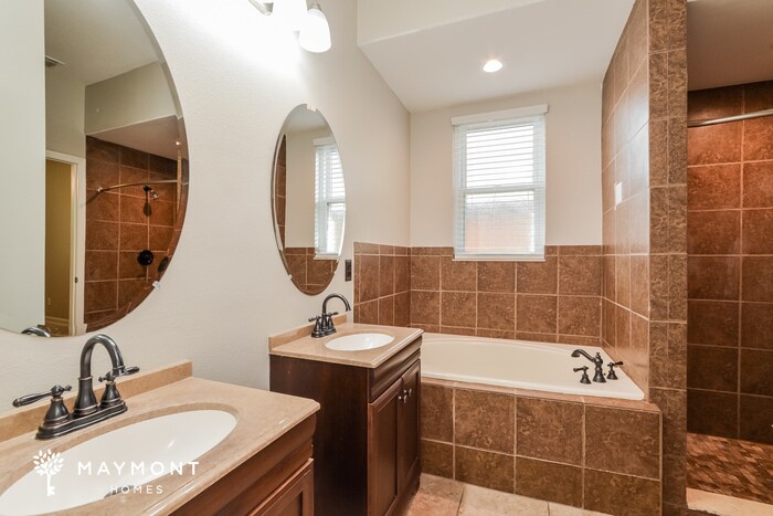 Building Photo - 615 Woods Landing Dr