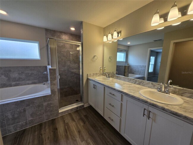 Building Photo - 1352 Mountain Flower Ln