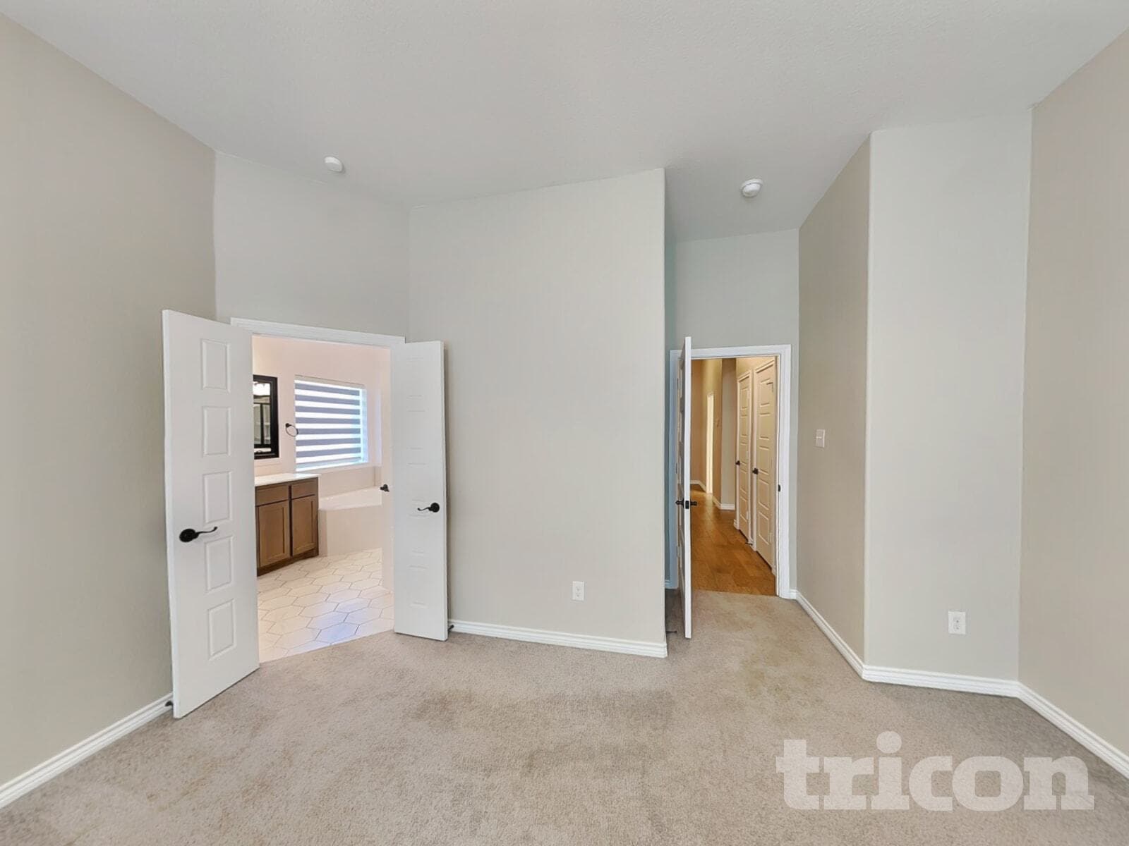 Building Photo - 330 Abbott Ln