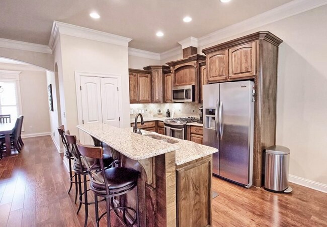 Building Photo - Beautiful 3 bed/3 bath home in Gardens of ...
