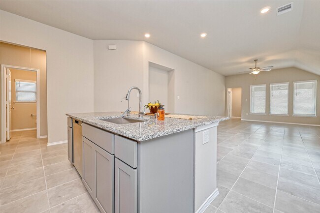 Building Photo - 2639 Prairie Star Ln