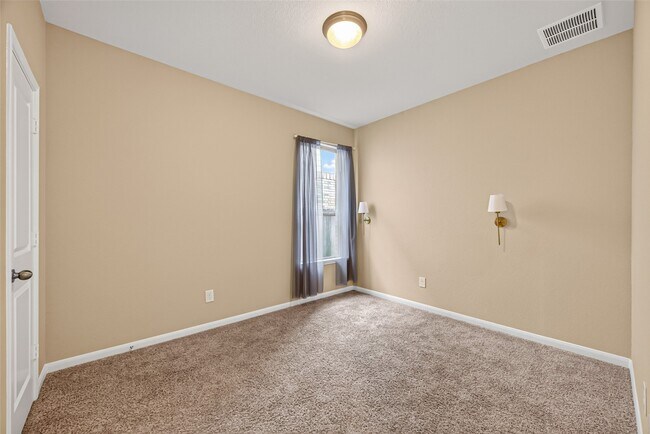 Building Photo - 9718 Justin Ridge Ln