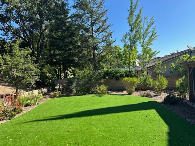 Building Photo - Move-in Ready - Available March 1