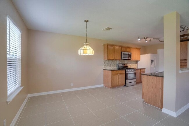 Building Photo - 918 Estate Dr