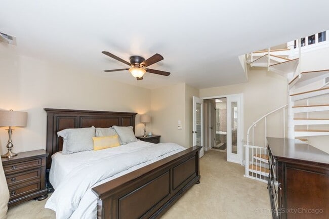 Building Photo - 1180 S Plymouth Ct