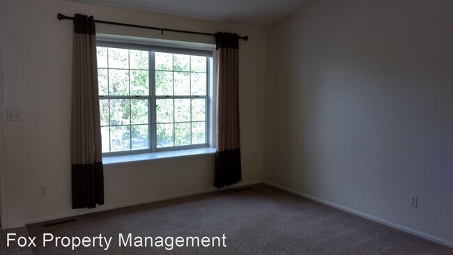 Building Photo - 3 br, 2 bath House - 2195 Cliffrose Lane