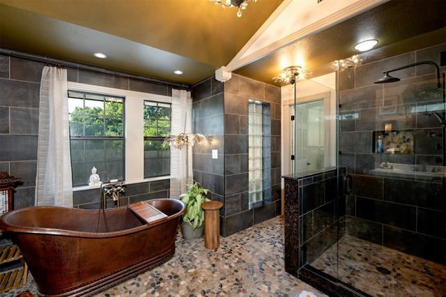 Building Photo - 803 Brookhurst Dr