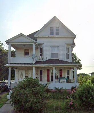 Primary Photo - 228 Maple St