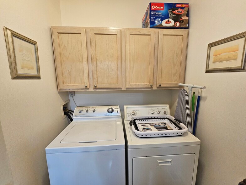 Building Photo - 3030 Lore Rd