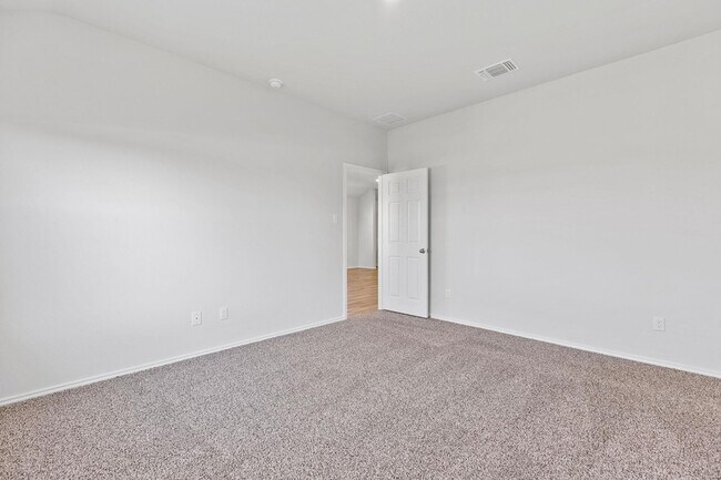 Building Photo - 504 Wyatt Wy