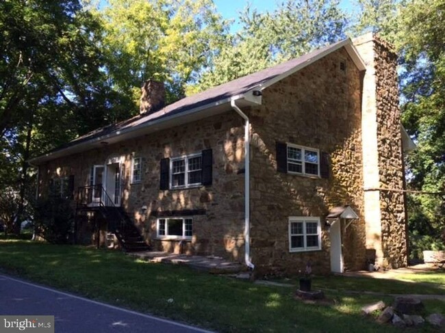 Primary Photo - 185 E Township Line Rd