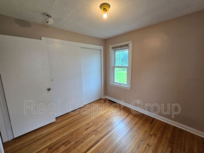 Building Photo - 310 Claremont Ave
